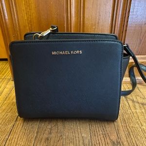 Michael Kors Crossbody